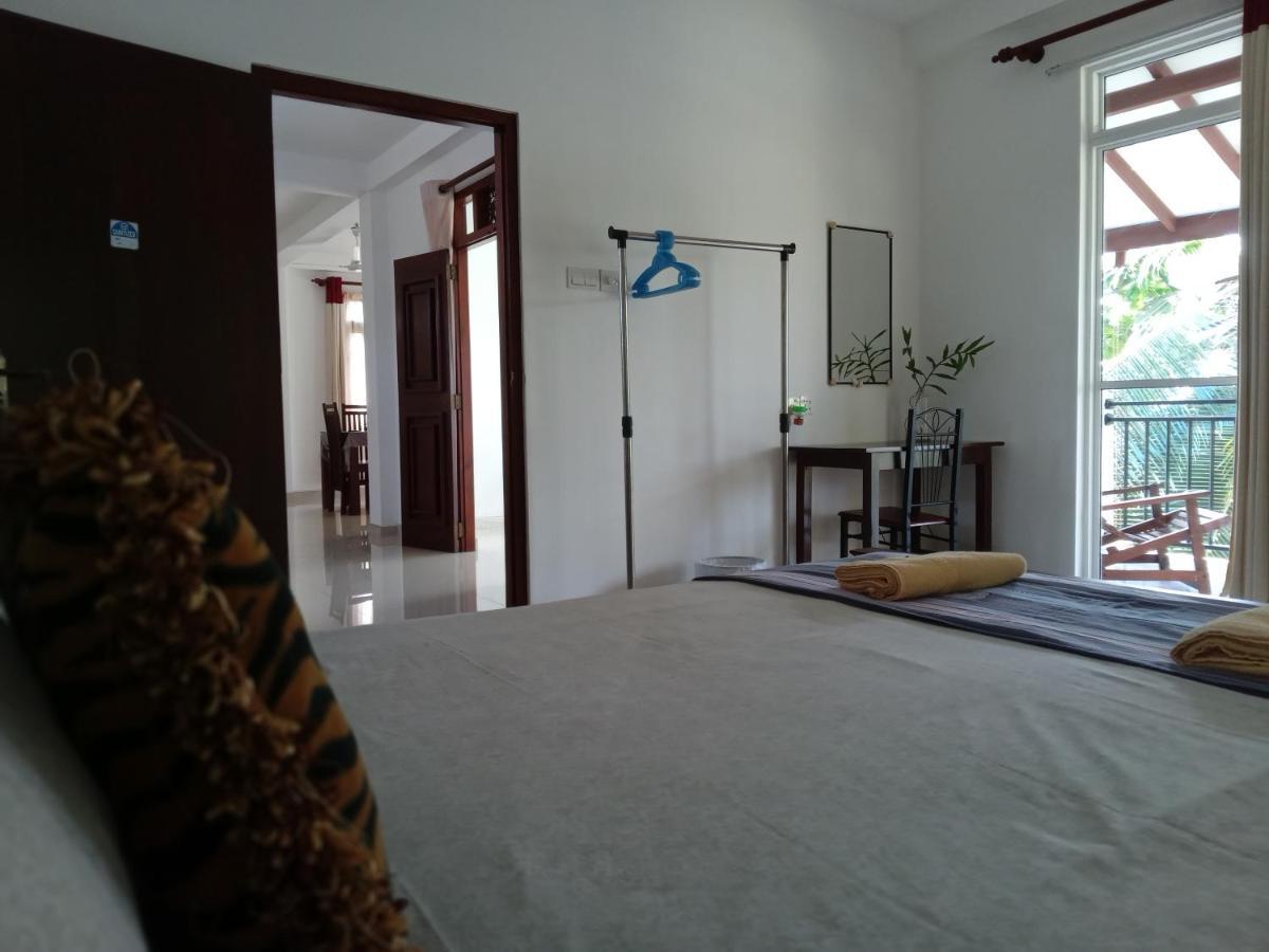 Lake Life Villa อัมบาลังโกดา ภายนอก รูปภาพ