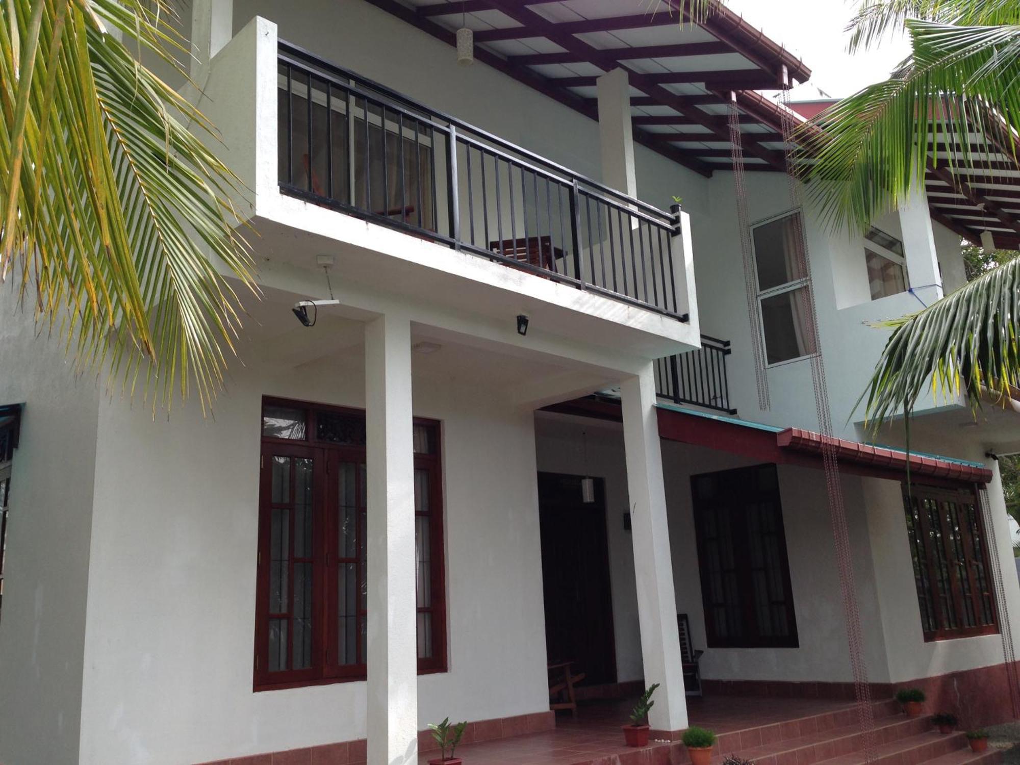 Lake Life Villa อัมบาลังโกดา ภายนอก รูปภาพ