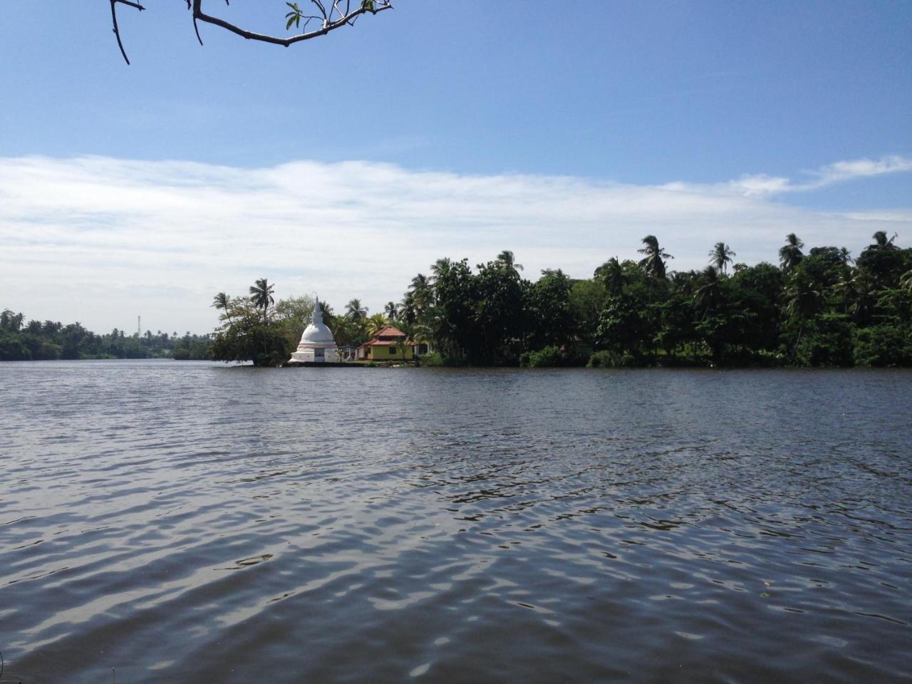 Lake Life Villa อัมบาลังโกดา ภายนอก รูปภาพ